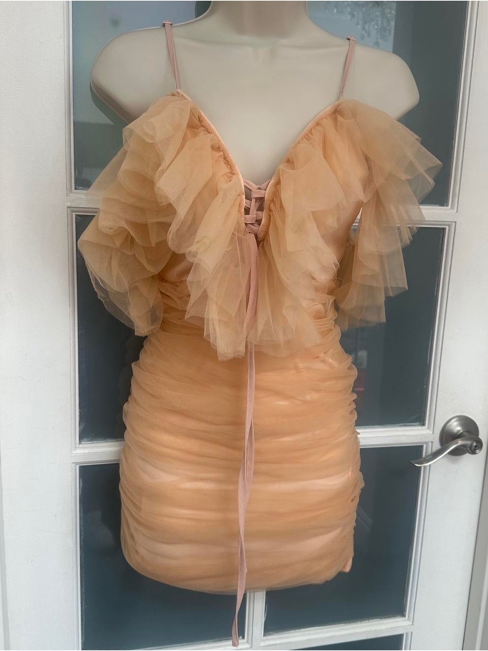 PrettyLittleThing Peach Ruffle Mini Dress Size 6US (10 UK) - Picture 2 of 11